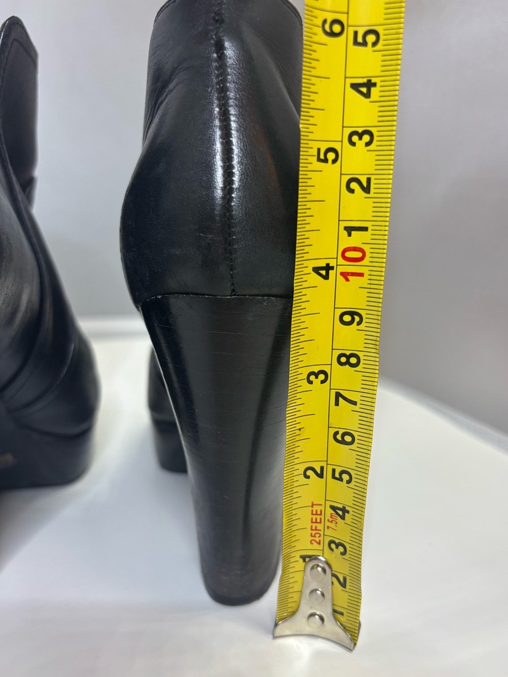 Gianni Bini women's size 6.5 black chunky heel booties - Picture 3 of 10